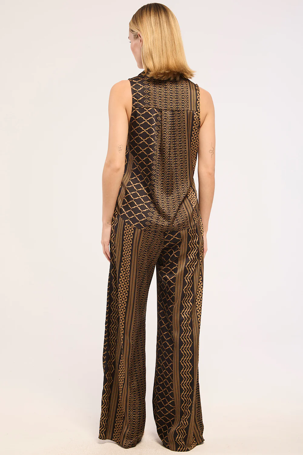 IZZIE PANT - Image 4
