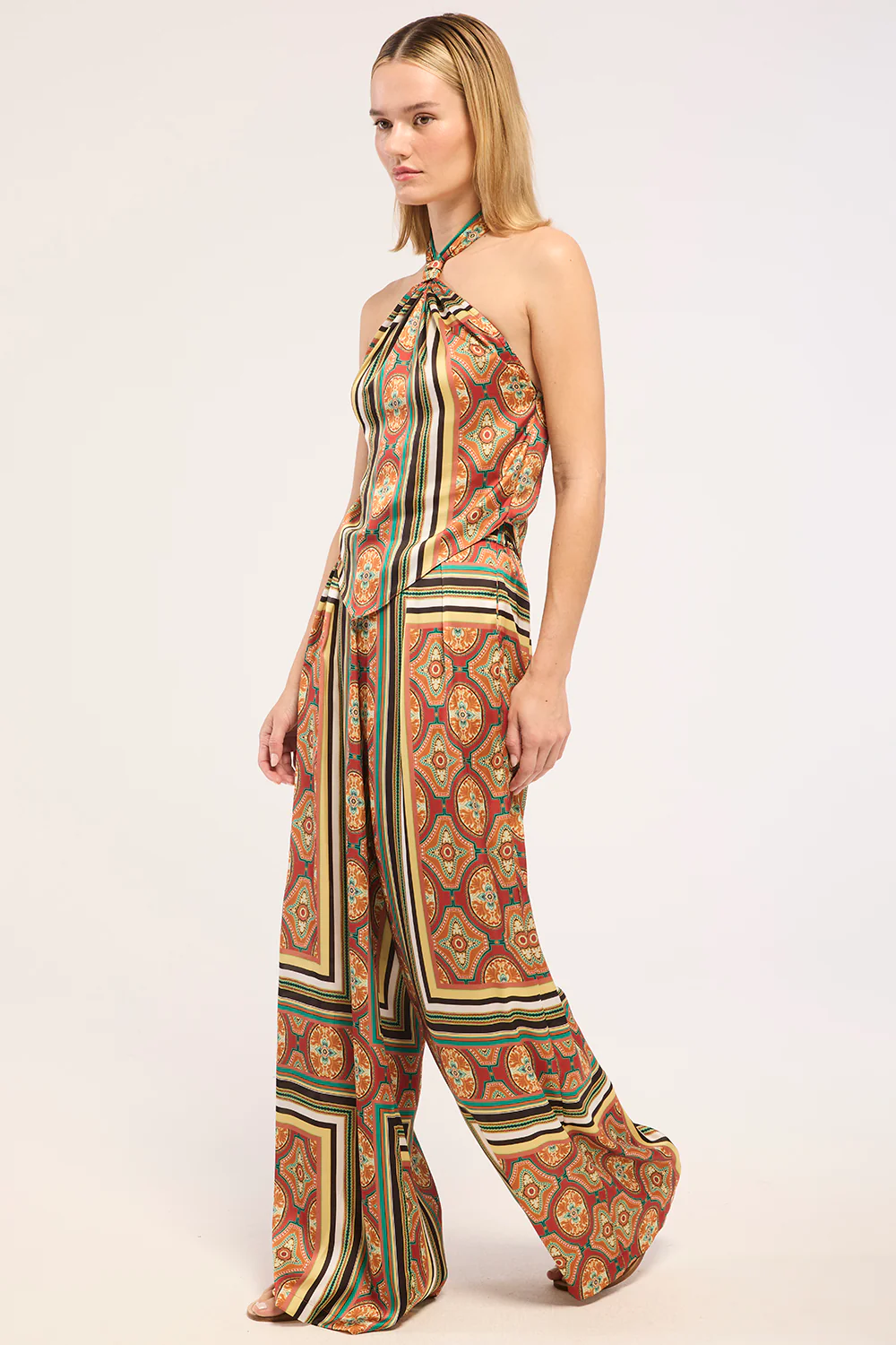 SELENA PANT - Image 4