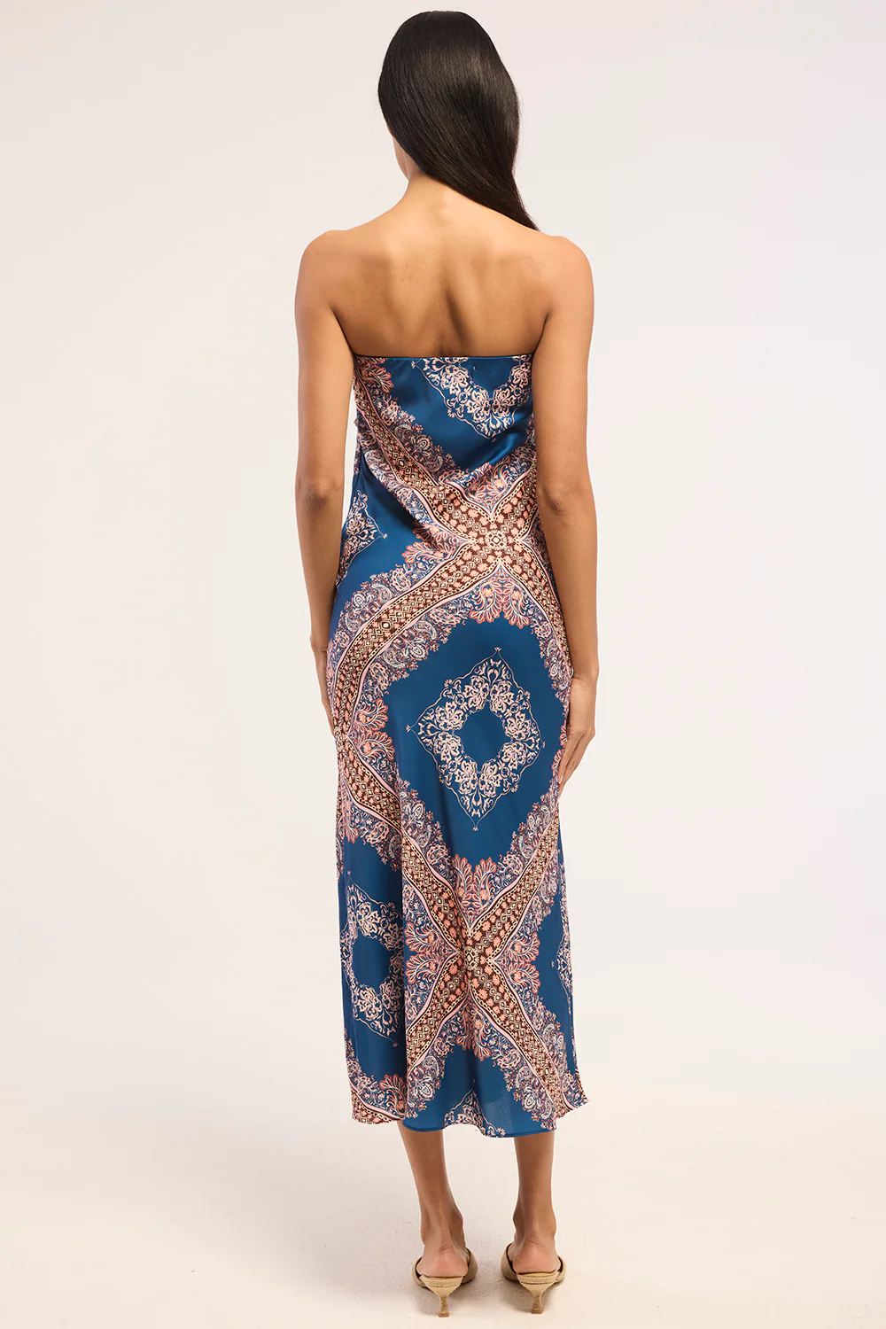 THARA DRESS - Image 3