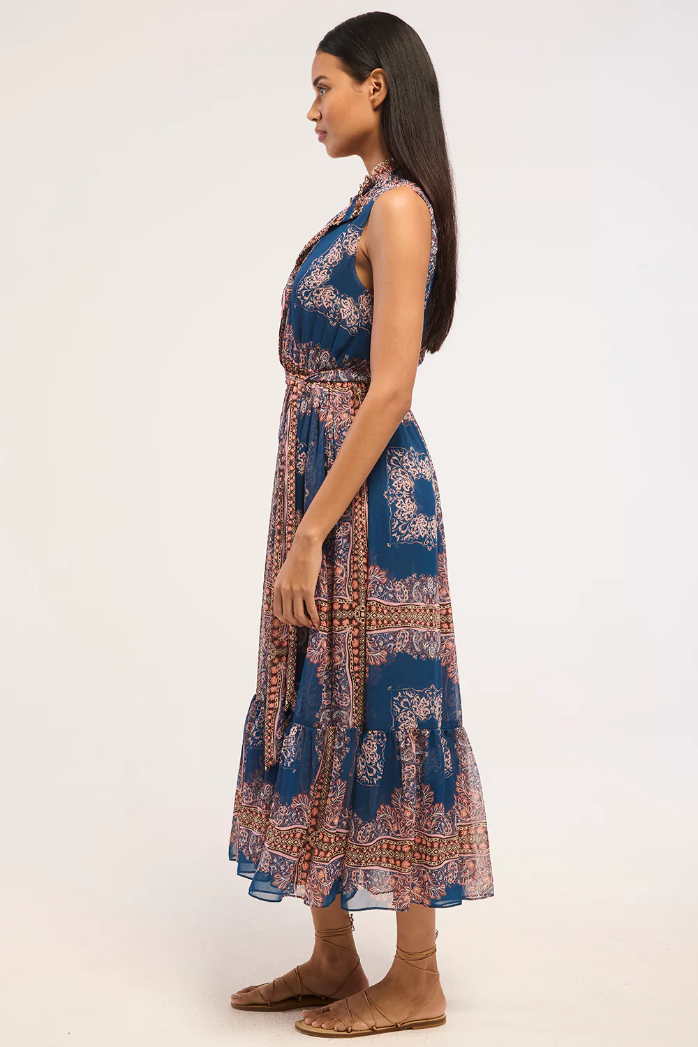 THEBEZ DRESS - Image 3